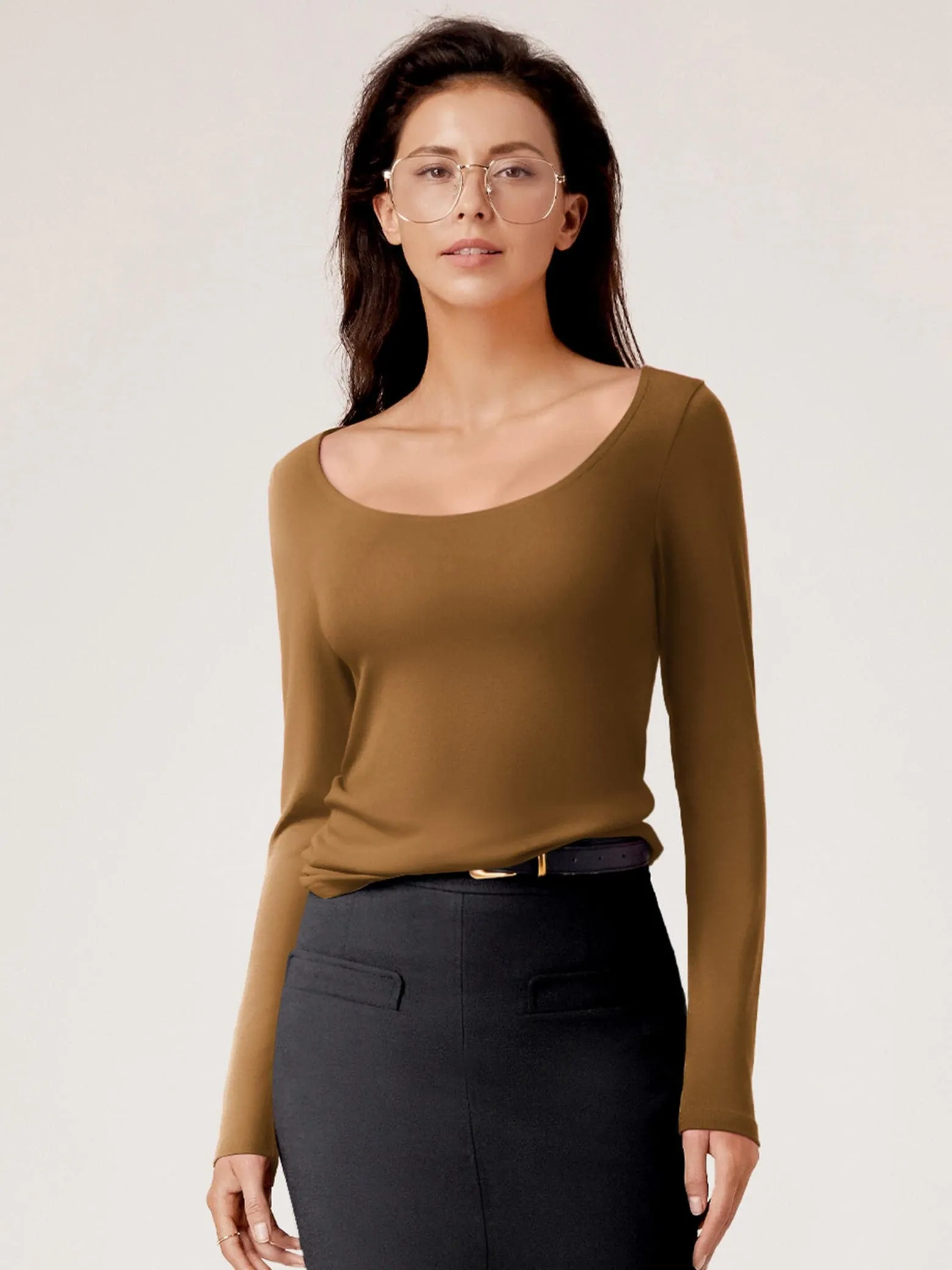 Amoretu Women's Scoop Neck Tee