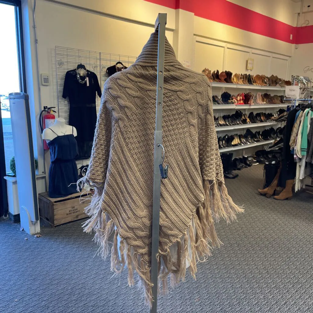 Cherie Bliss fringe poncho O/S