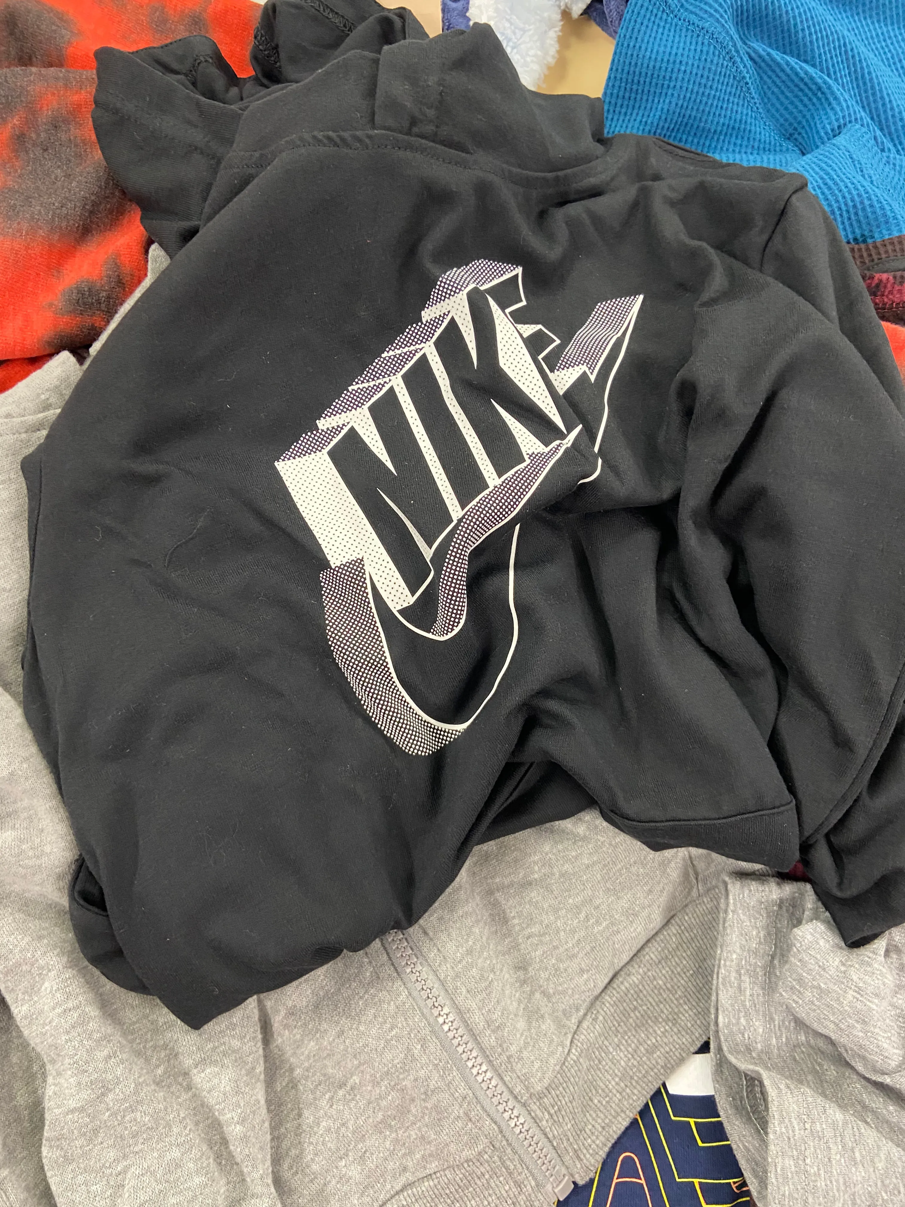 Kid's & Baby's Clothing Assorted Wholesale Lot, CALVIN KLEIN, LEVI'S, LUCKY BRAND, NAUTICA, NIKE, STAR WARS, UNIVIBE and more, 16 items, Shelf Pulls, MSRP $568