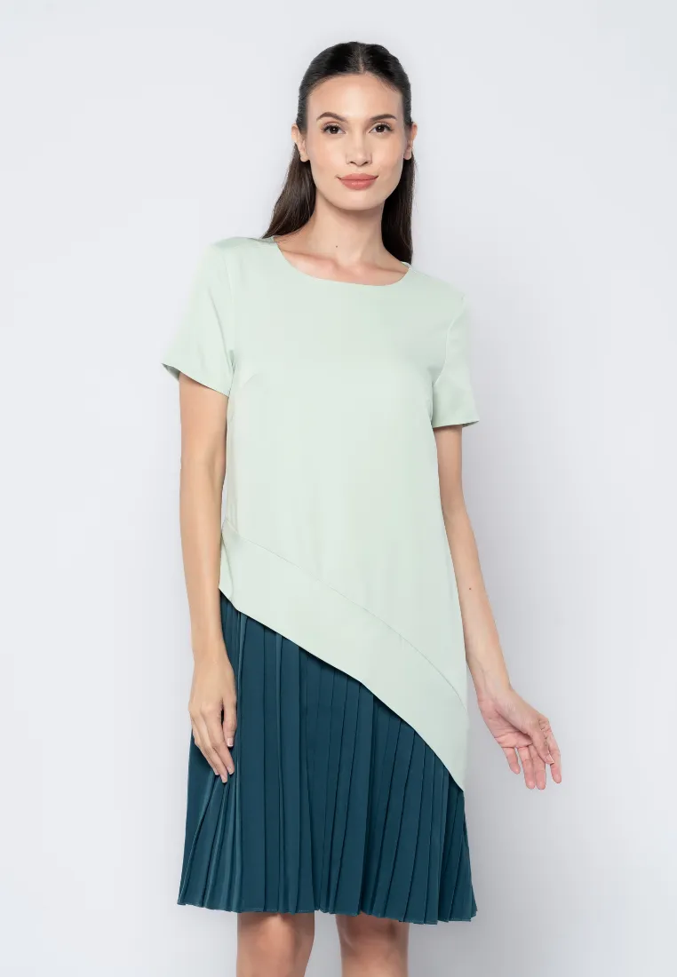 Two Tone Pleated Skirt Dress